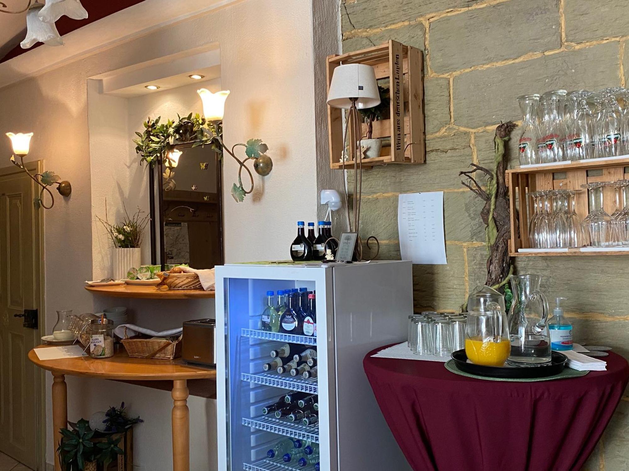 Hotel Weinstube Am Markt Gerolzhofen エクステリア 写真