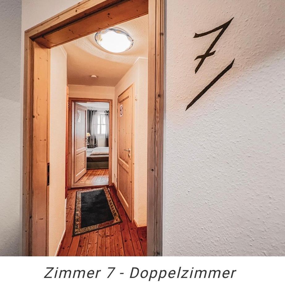 Hotel Weinstube Am Markt Gerolzhofen エクステリア 写真